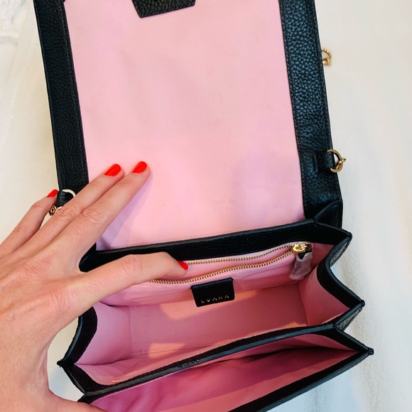 Luana Italy crossbody black leather purse - Picture 2 of 2